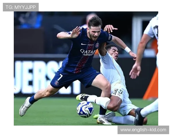 法甲战术分析：进攻与防守策略的最新变化