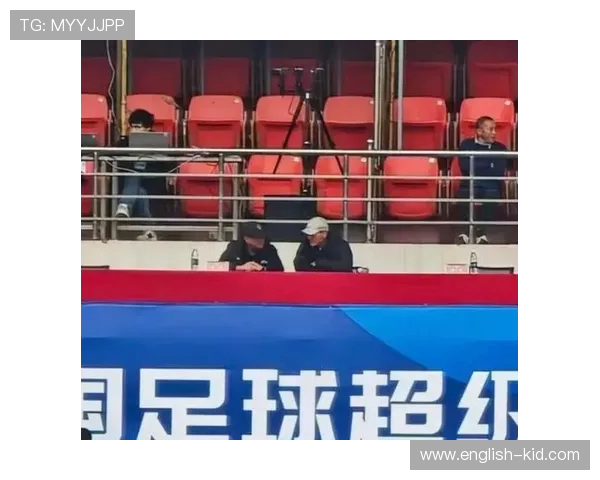 辽宁铁人青训培养的张家鸣即将加盟英超伯恩利球队展现新篇章